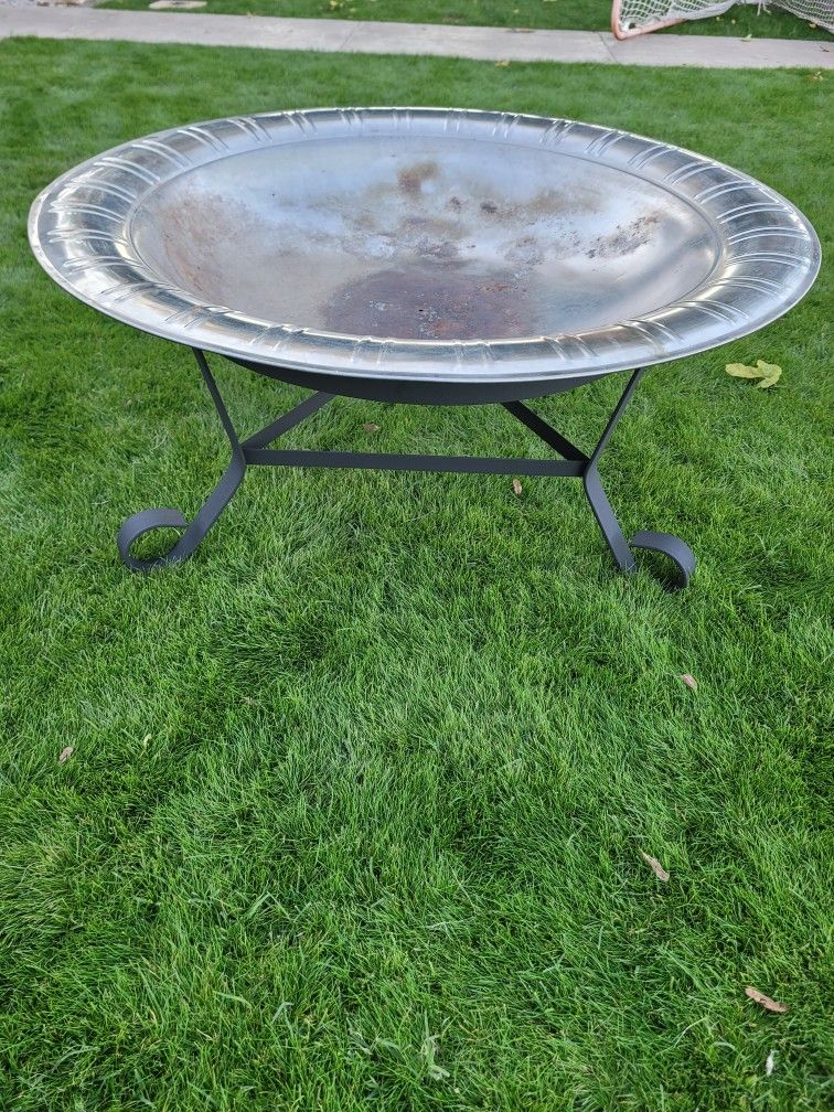 Outdoor Fire Pit π₯