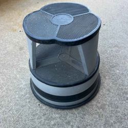 Cramer kik-step rolling step stool