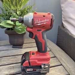 Milwaukee Impact drill and M18 4.0 battery