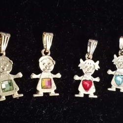 Gold Plated Pendants/Dijes De Oro Laminado