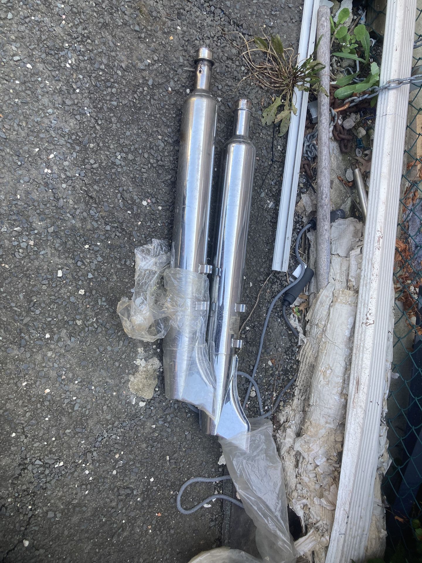 Harley Davison Pipes Two Sets Pick Up Only