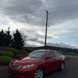 Toyota Camry Hybrid XSE 