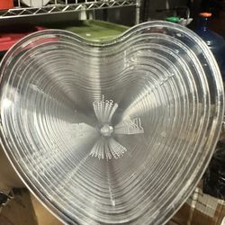 Plastic Heart For Treats 100 piece