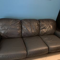 Navy Blue Leather Sofá and chair