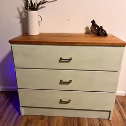 Sea Green 3 Drawer Dresser 