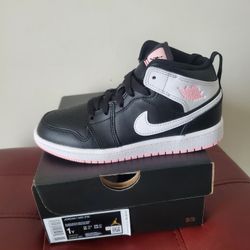 New Jordan 1's Sizes 1y,2y