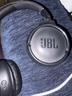 JBL headset