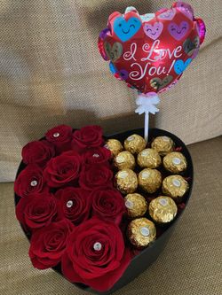 Flower arrangements 