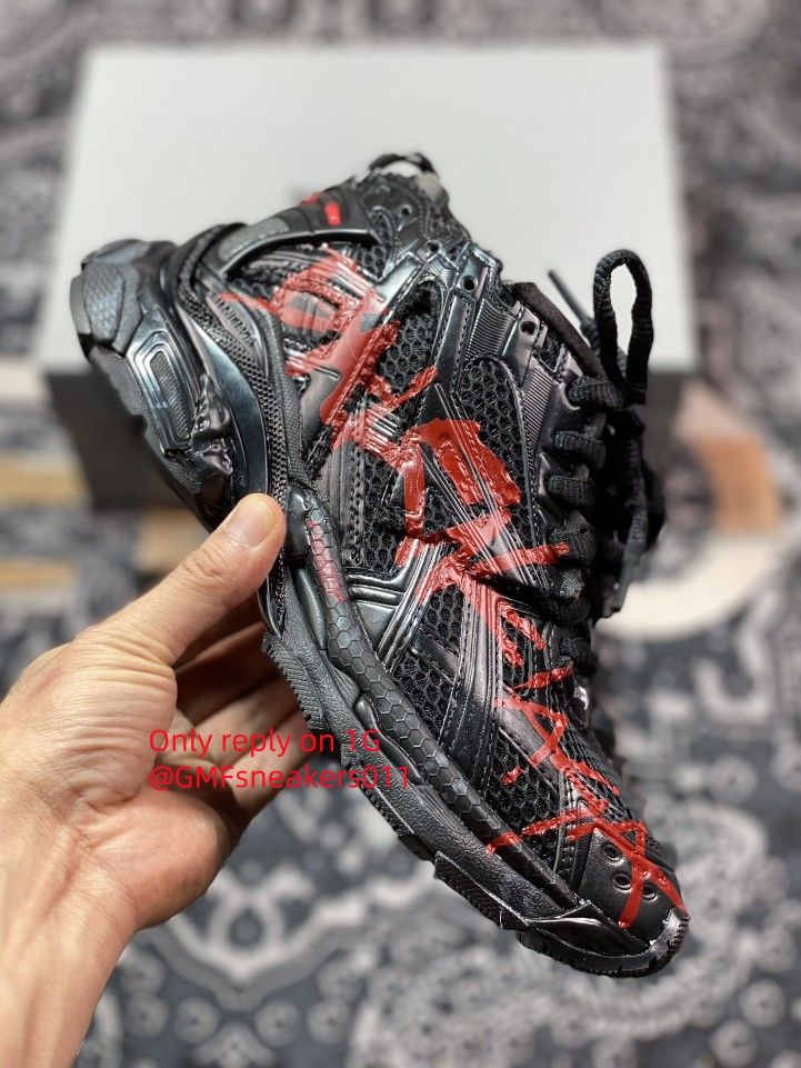 b.alenciaga runner