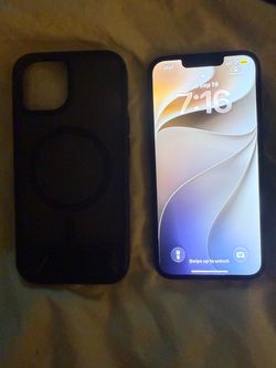 i Phone  13 Midnight,  cell wireless prestine condition no damage