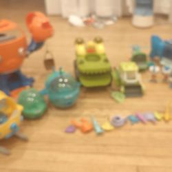 Collection of Octonaut toys