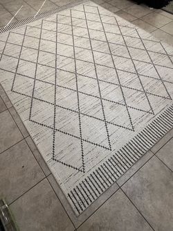 Geometric Diamond Pattern Outdoor Area Rug - Cream and Black - D113 - 8x10 feet