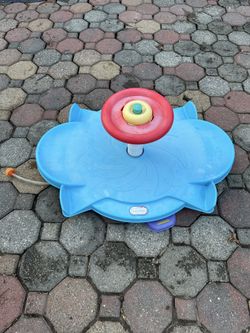 🔄 Little Tikes Fun Zone Dual Spinner – $25