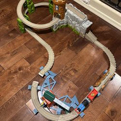 Thomas & Friends TrackMaster Castle Quest Set