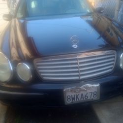2006 Mercedes-Benz E-Class
