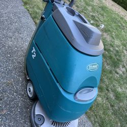 TENNANT T2, WALK-BEHIND AUTO FLOOR SCRUBBER, 17"