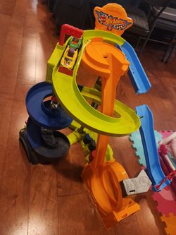 Hot Wheels Race Track Set