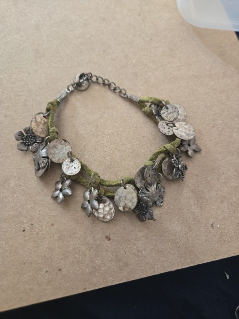 Bracelet
