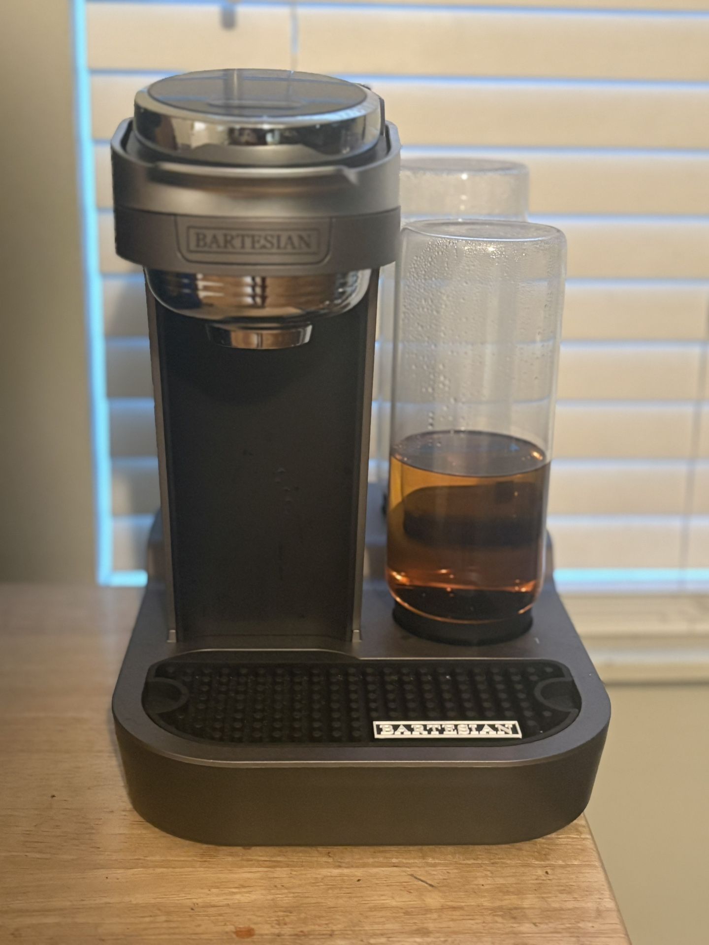 Bartesian Duet Cocktail Machine