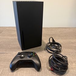 Xbox Series X 1TB w/Controllers