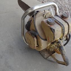 Rare 1959 Clinton D-35 Bobcat Chain Saw