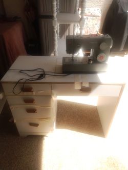 Singer sewing machine & table