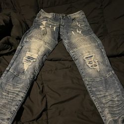 Ripped Jeans