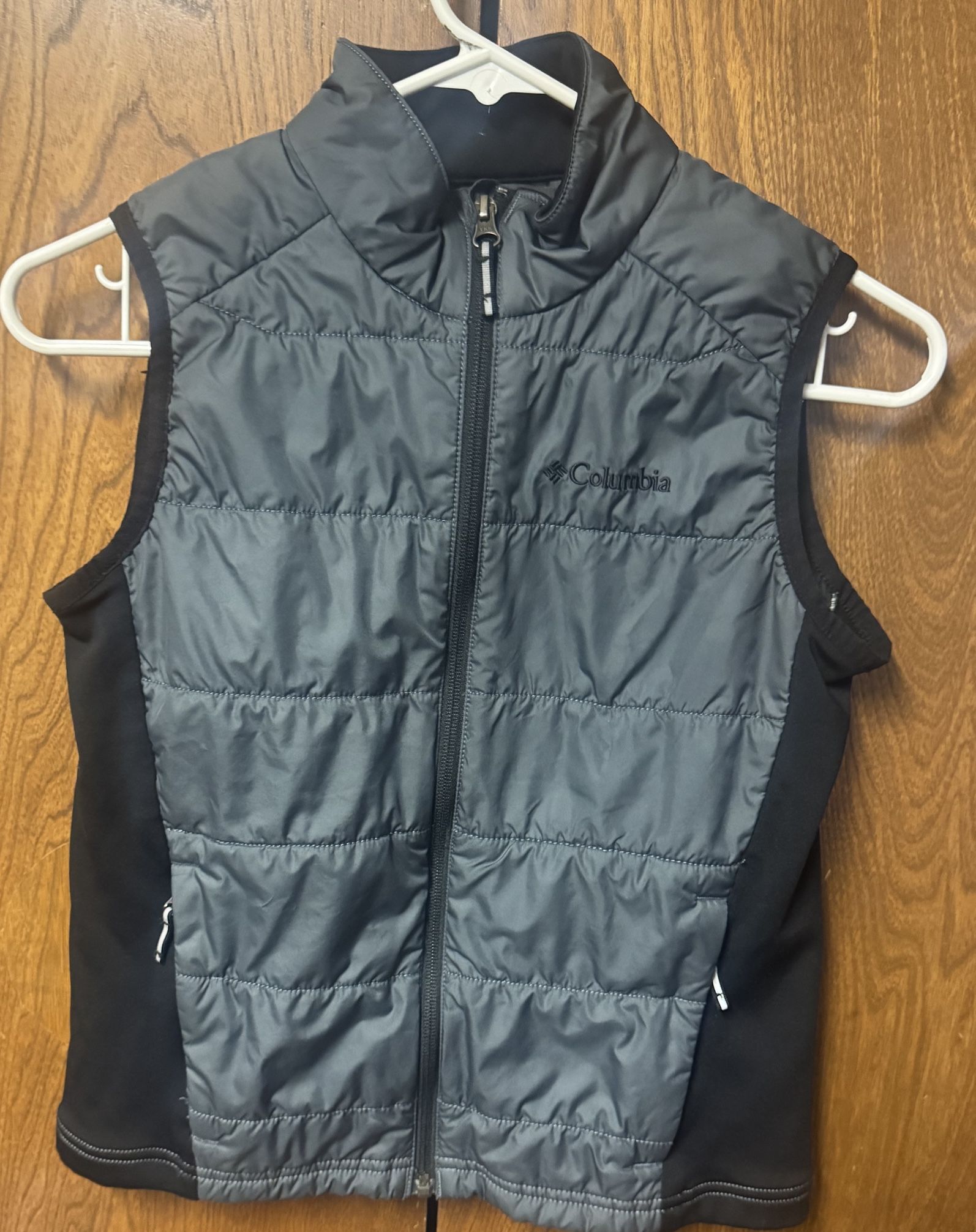 Columbia Medium Black Vest 