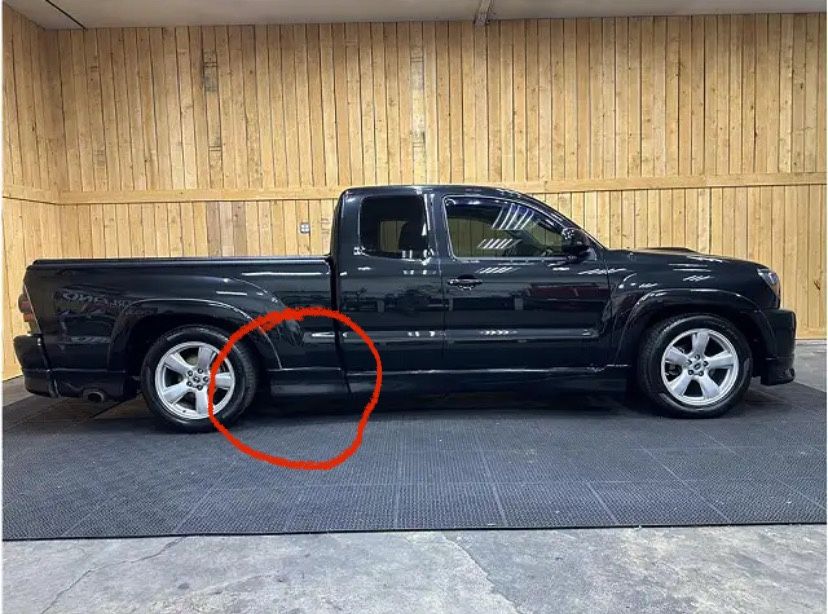 2006 Xrunner Rocker Molding