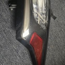 2019 Chevy TRAVERSE Tail Light