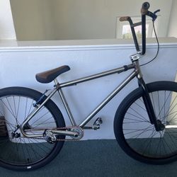 Custom 26” BMX Bike  Cruiser Sunday Shadow Primo SE Prime Vans Odyssey Cult Devotion   A lot of custom stuff on this bike 4130 com chromoly