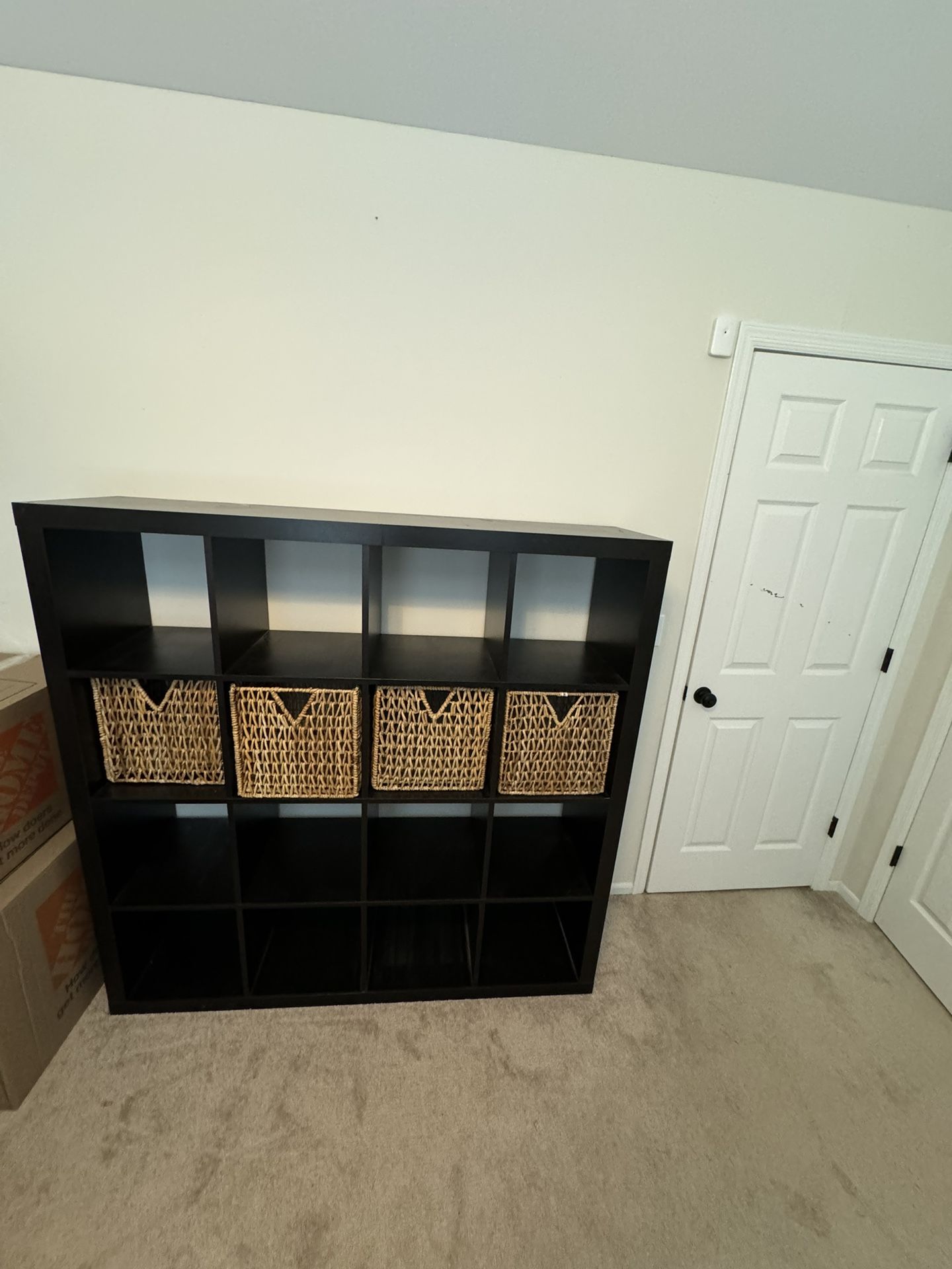 Cubby Unit With 4 Baskets 