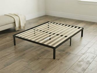 Black Metal Platform Bed Frame with Wood Slats
