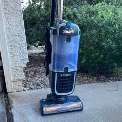 Shark Rotator Series Vacuum Cleaner With Accessories
