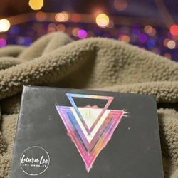 Laura Lee Los Angeles Party Animal Eyeshadow Palette - Vibrant Colors