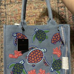 America & Beyond Viral Turtle Beaded Bag 