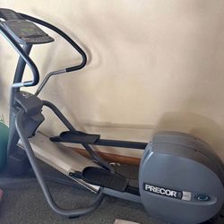 PRECOR EFXi Elliptical 