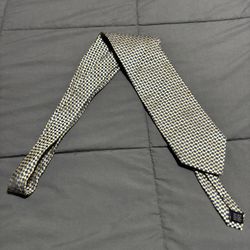 Valerio Garati Handmade 100%, Pure Silk Tie Geometric pattern 