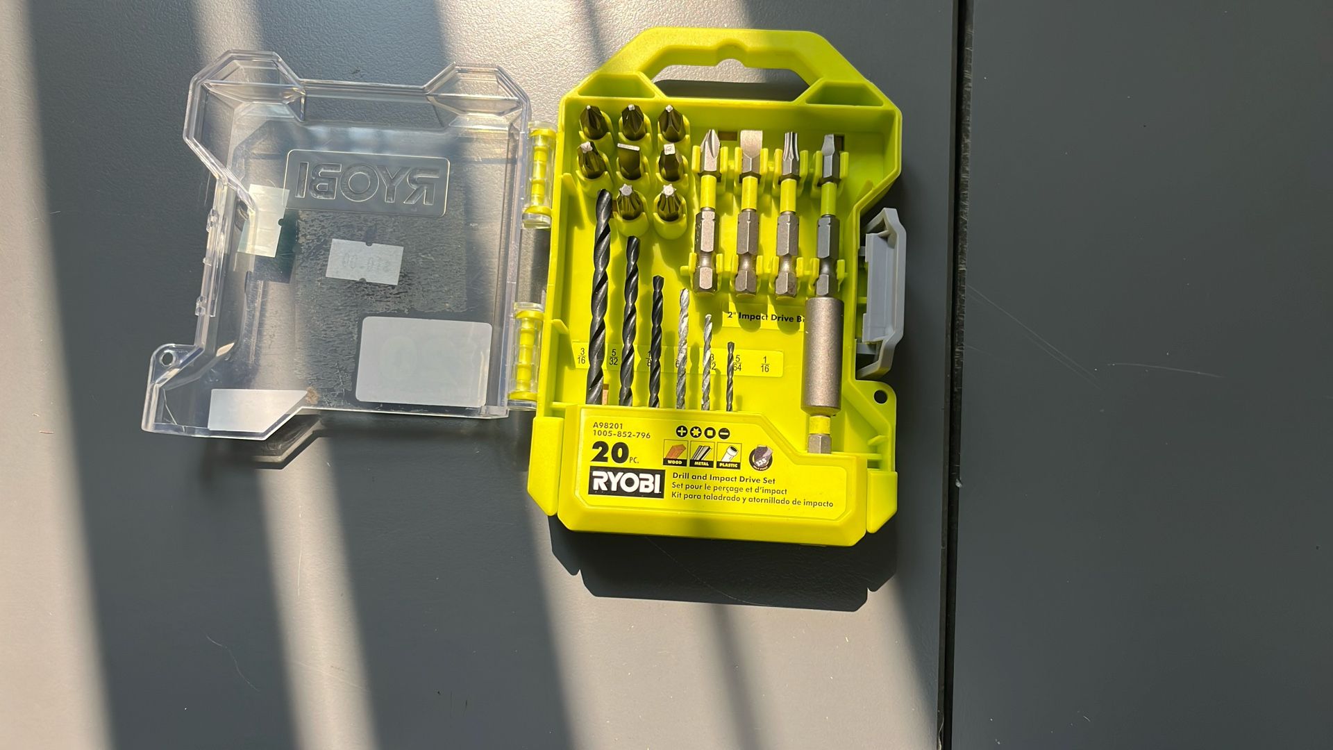 19pc Drill And Impact Drive Set