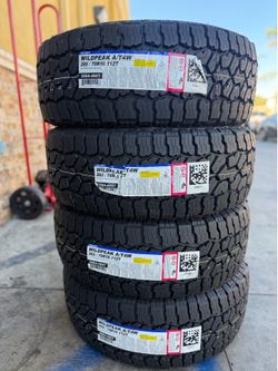 265/70/16 FALKEN WILDPEAK AT4W 4 NEW TIRES INSTALLED ✅ INSTALADAS ✅ We do Aligment 🔥