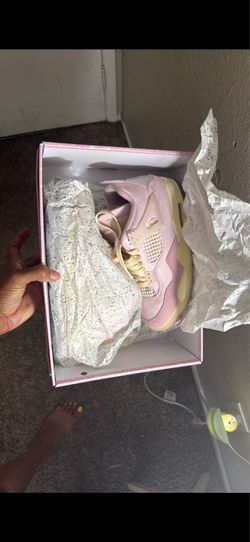 Women’s Jordan 4 8.5