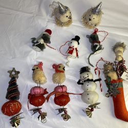 10 vintage Christmas ornaments clips & others