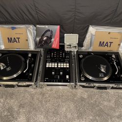 Pioneer DJM-S7 Mixer, 2- Pioneer PLX-1000 $3500
