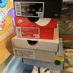 women size small-medium mostly medium also shoes size 8-10 boy size 24months-3t Shoes 5c-8c