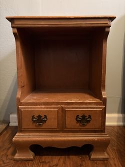 Early American-style tiered nightstand