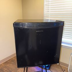 Mini Fridge With Freezer