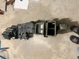HVAC heater box / climate control distribution housing assembly 2(contact info removed) 2016 2017 2018 dodge ram