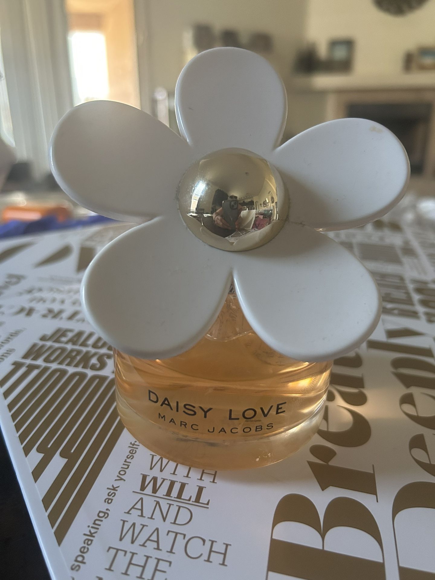 DAISY LOVE MARC JACOBS