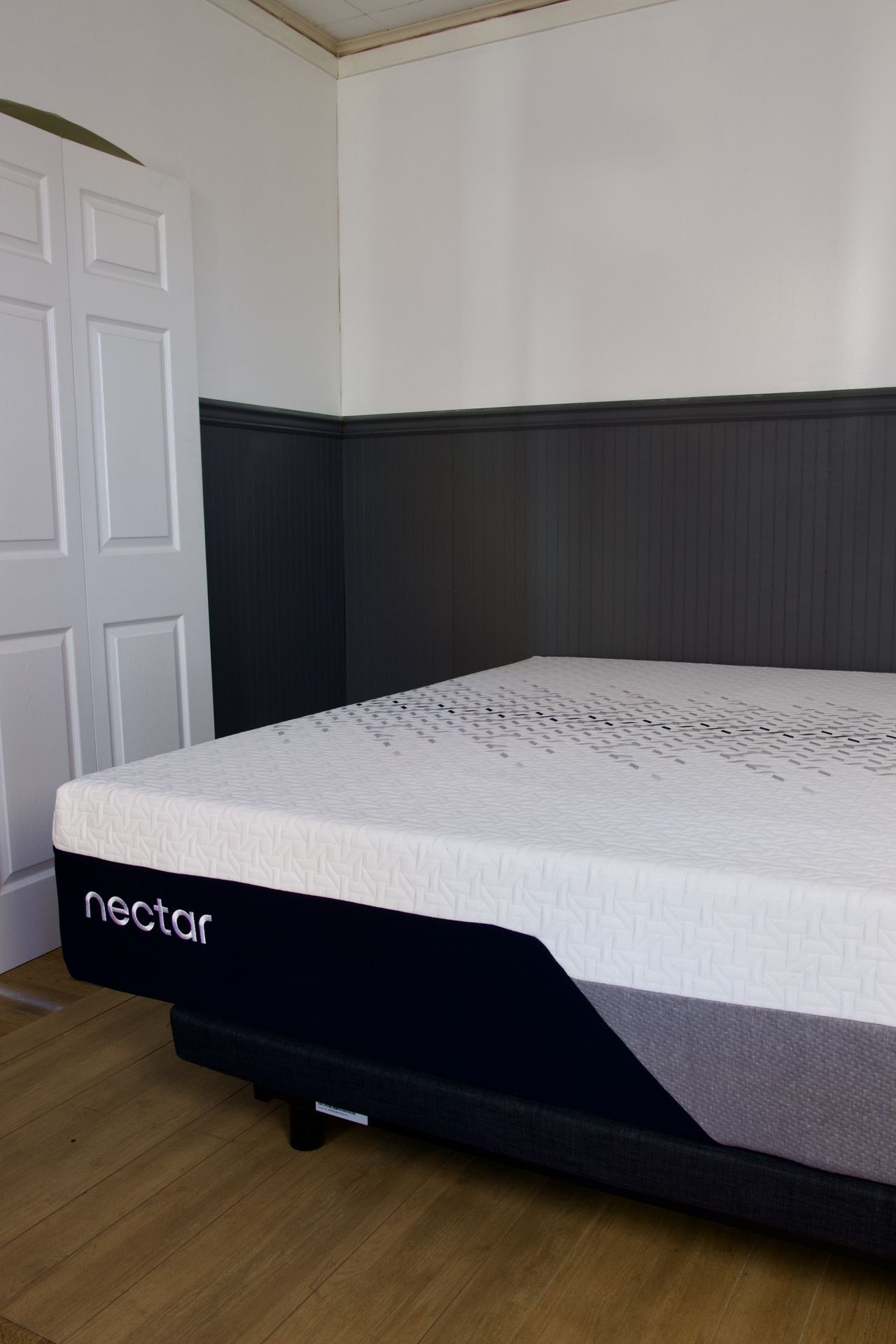 Sleep Cool!! King Nectar Luxe Memory Foam Mattress MSRP $1499