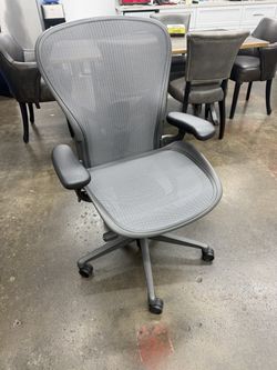 Like New! Herman Miller Aeron Office Chairs